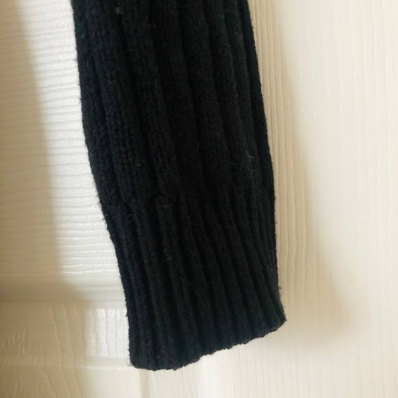 Cable Knit black sweater dress - Picture 2 of 4